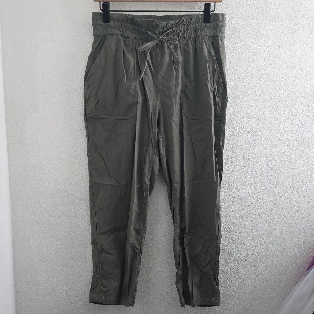 Lululemon Beyond The Studio Cropped Pants Grey Sage Size 8